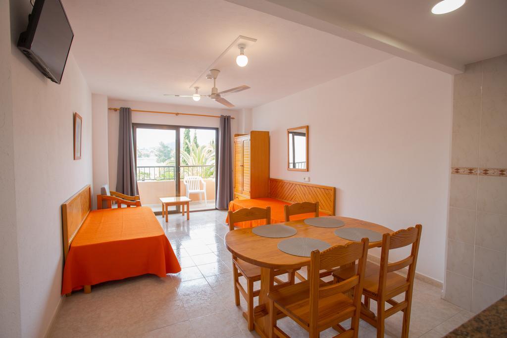Sant Antoni de Portmany Apartamentos Zodiac מראה חיצוני תמונה