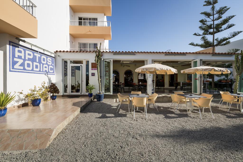 Sant Antoni de Portmany Apartamentos Zodiac מראה חיצוני תמונה